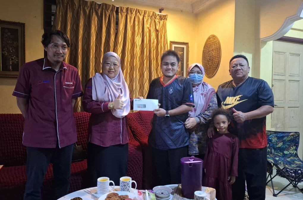 UTMSPACE Prihatin: Lawatan Kebajikan dan Sumbangan Endowmen kepada Pelajar Menghadapi Masalah Kesihatan